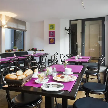 Tandem Hotel 3*